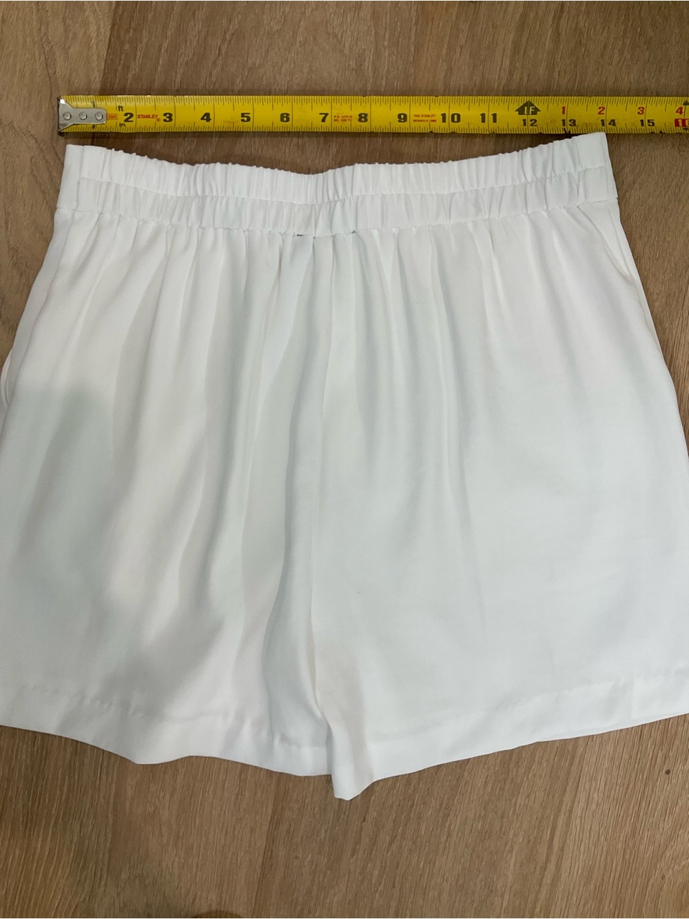 Skies Are Blue White High-Waist Pull-On Shorts – Size Small - Picture 3 of 7